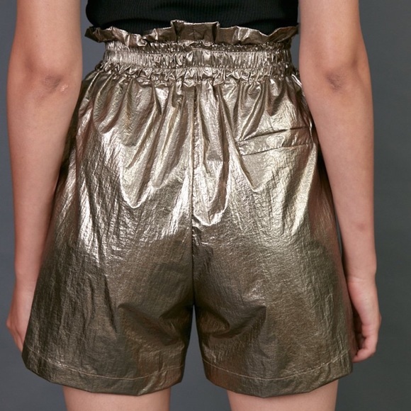 Dé Rococo Studio | Nylon bronze shorts - Picture 2 of 6